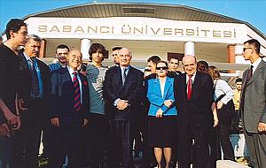 Kemal Derviş Türkiye'de Sabancı Üniversitesi'nde