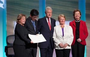 ABD Başkanı Barack Obama’nın Açılış Konuşmasını Yaptığı Clinton Küresel Girişimi Toplantısı’nda Sabancı Vakfı’na Bill Clinton’dan Övgü